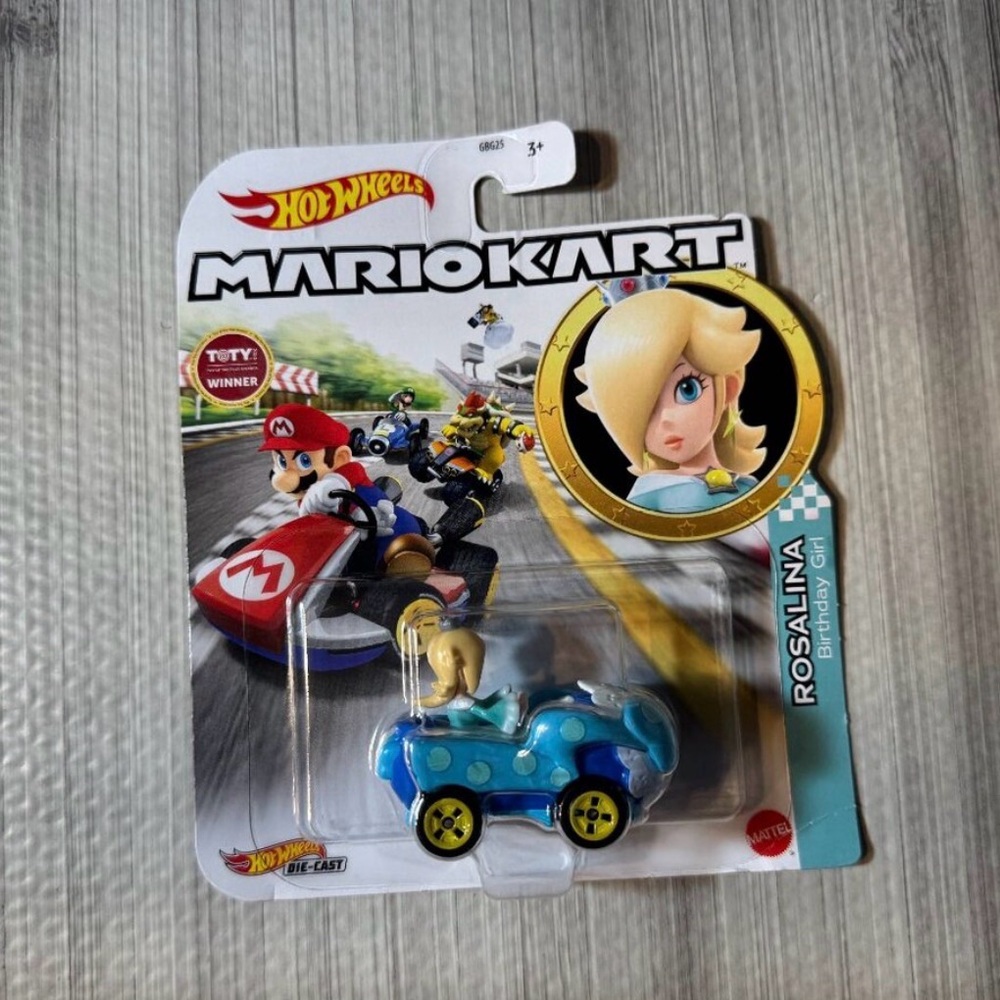 Hot Wheels Mario Kart Rosalina Toy Car - Blue